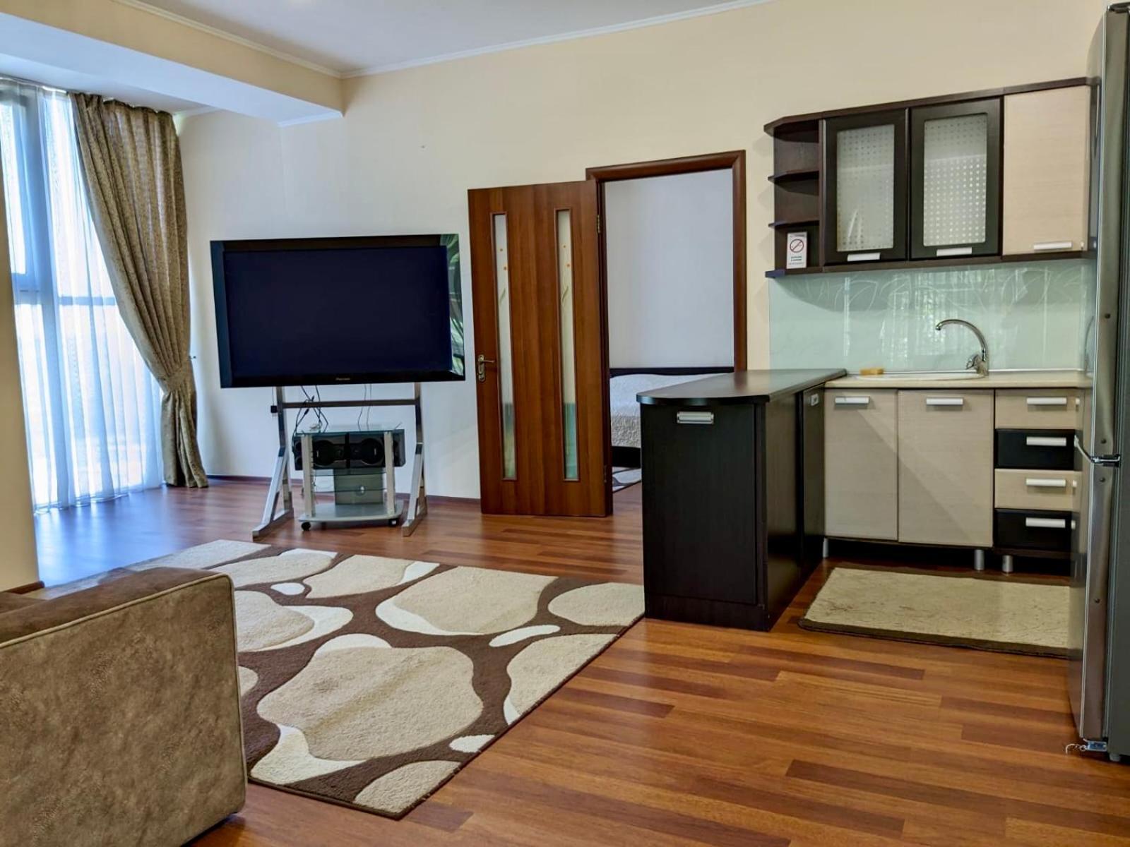 Helen Hotel Nikolayev Quarto foto