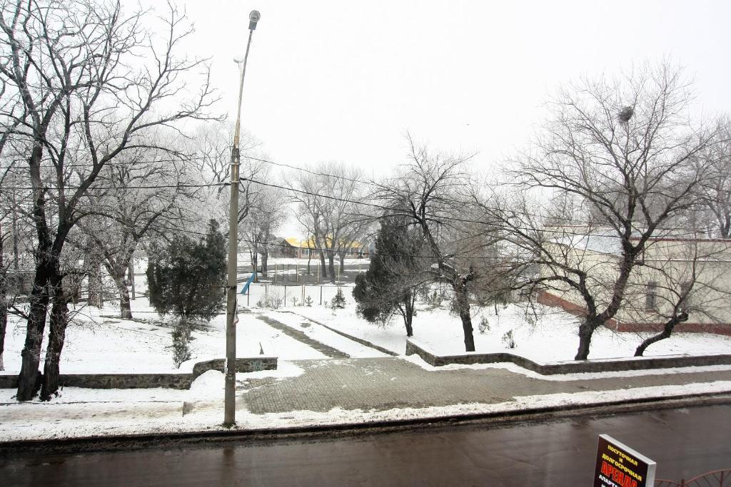 Helen Hotel Nikolayev Quarto foto